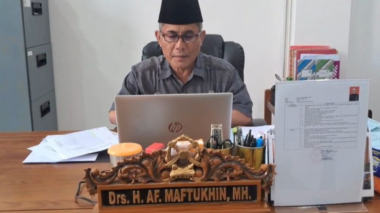 Kasus perceraian di Cilacap meningkat 4,48% di tahun 2024 dibanding tahun sebelumnya, didominasi gugatan cerai dari istri karena masalah ekonomi dan KDRT, dengan judi online sebagai faktor baru yang signifikan.