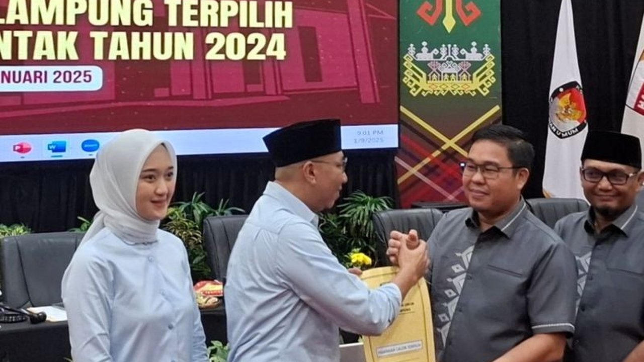 Pemerintah Provinsi Lampung tetap mempersiapkan pelantikan Gubernur dan Wakil Gubernur terpilih periode 2025-2030 meskipun jadwal pelantikan dari pemerintah pusat diundur ke kisaran 18-20 Februari 2025.