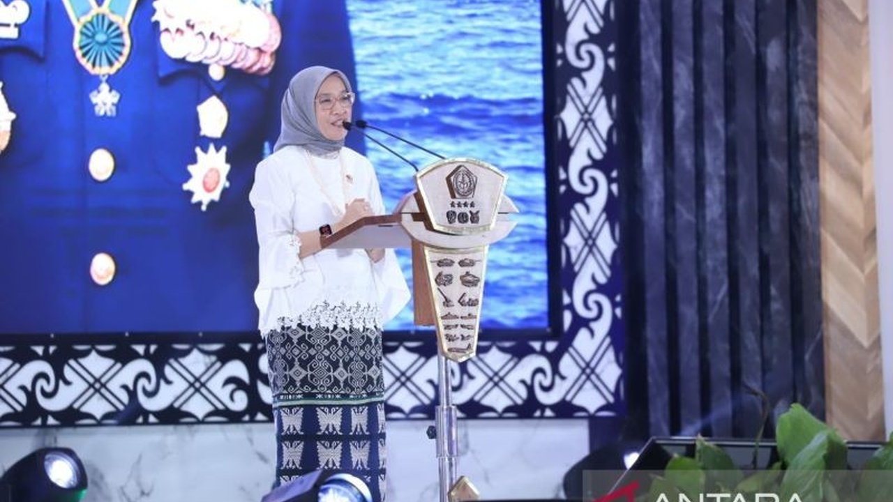 Menteri PANRB, Rini Widyantini, mendorong peningkatan profesionalisme dan integritas TNI dalam menjalankan tugas pertahanan negara dan pembangunan nasional, serta mendukung transformasi digital untuk pelayanan publik yang lebih baik.