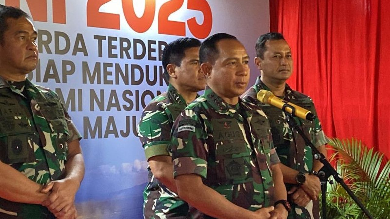 Panglima TNI Jenderal Agus Subiyanto umumkan rencana modernisasi doktrin militer Indonesia untuk menghadapi perkembangan teknologi perang terkini, termasuk penggunaan AI dan drone.