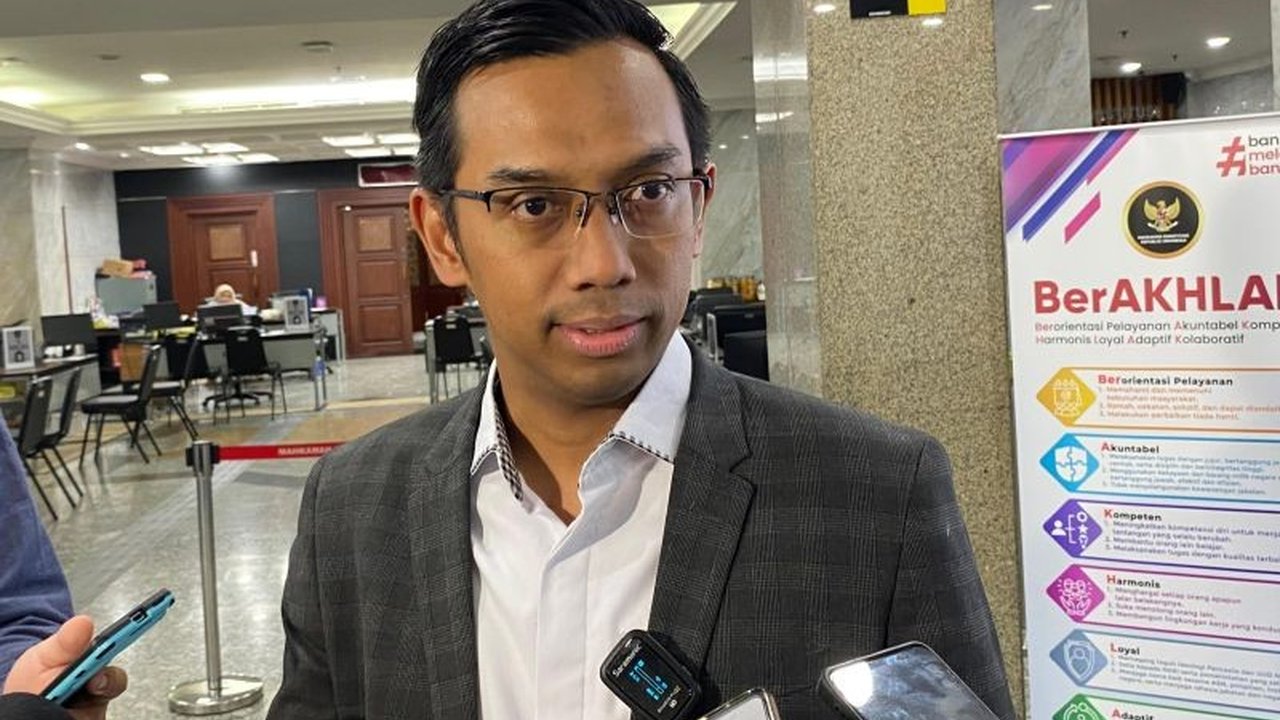 Mahkamah Konstitusi (MK) mempercepat pembacaan putusan akhir sengketa Pilkada 2024 menjadi 24 Februari 2025, lebih cepat dua minggu dari jadwal sebelumnya guna memberikan kepastian hukum.