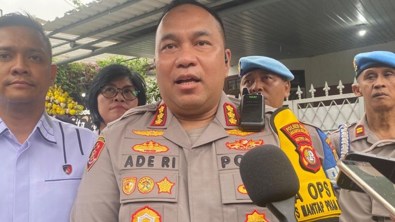 Kompolnas mendesak pemeriksaan Kapolres Jaksel dan pihak terkait atas dugaan pemerasan Rp20 miliar oleh mantan Kasatreskrim Polres Jaksel, AKBP Bintoro, terhadap tersangka kasus pembunuhan.