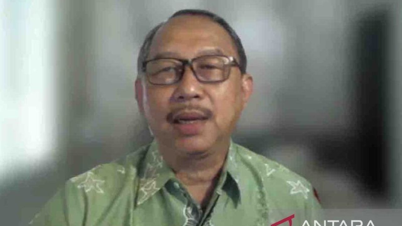 Usulan masuknya motor gede ke jalan tol mendapat penolakan karena berpotensi meningkatkan kecelakaan lalu lintas, meskipun ada solusi jalur khusus dengan pertimbangan aspek finansial dan spasial.