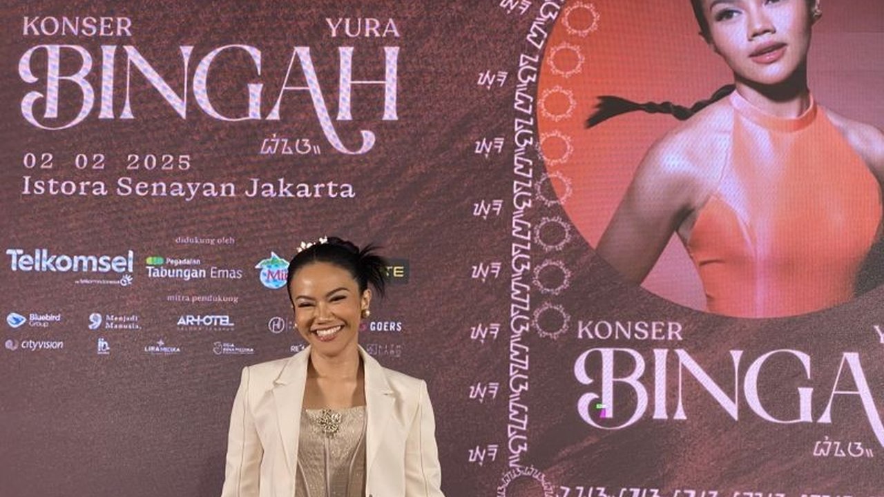 Penyanyi Yura Yunita mengalami sesak napas saat latihan konser Bingah, tetapi tetap semangat dan melanjutkan persiapan konser tunggalnya di Istora Senayan, Jakarta pada 2 Februari 2025.
