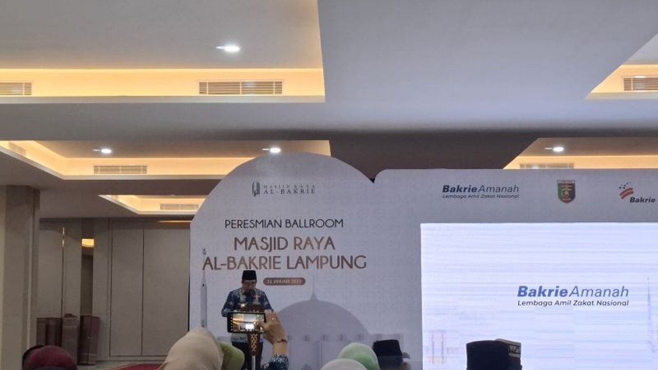 Masjid Al-Bakrie Lampung: Wadah Kegiatan Keagamaan dan Sosial Masyarakat