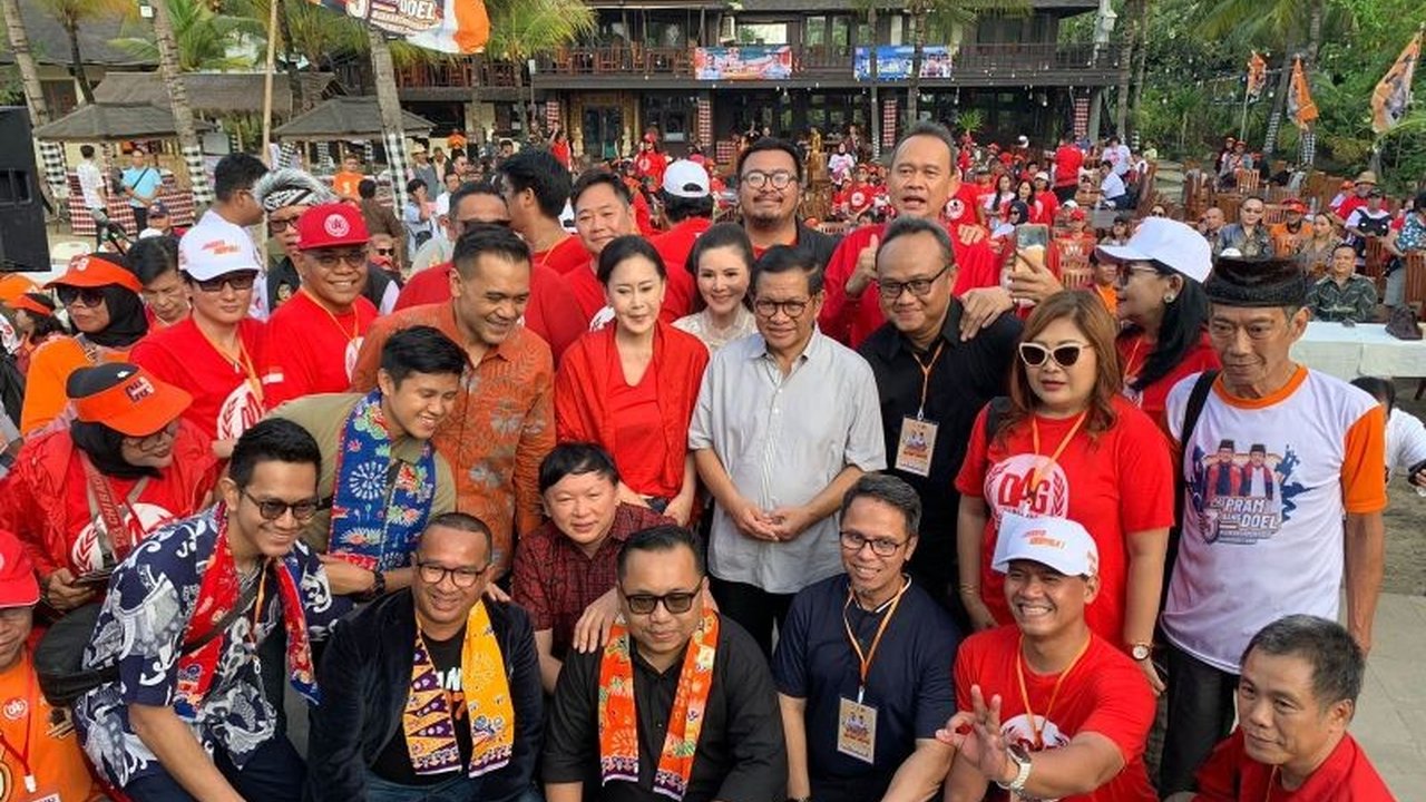 Gubernur DKI Jakarta terpilih, Pramono Anung, berjanji akan langsung turun ke masyarakat pasca dilantik, menyelesaikan berbagai permasalahan seperti program sarapan gratis dan penataan Kartu Jakarta Pintar.