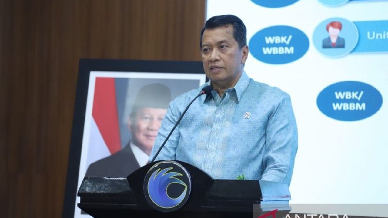 Wakil Menteri PANRB mengapresiasi komitmen Kemenkumham dalam pencanangan Zona Integritas menuju WBK/WBBM,  sebuah langkah strategis untuk menciptakan birokrasi yang bersih, profesional, dan melayani masyarakat.