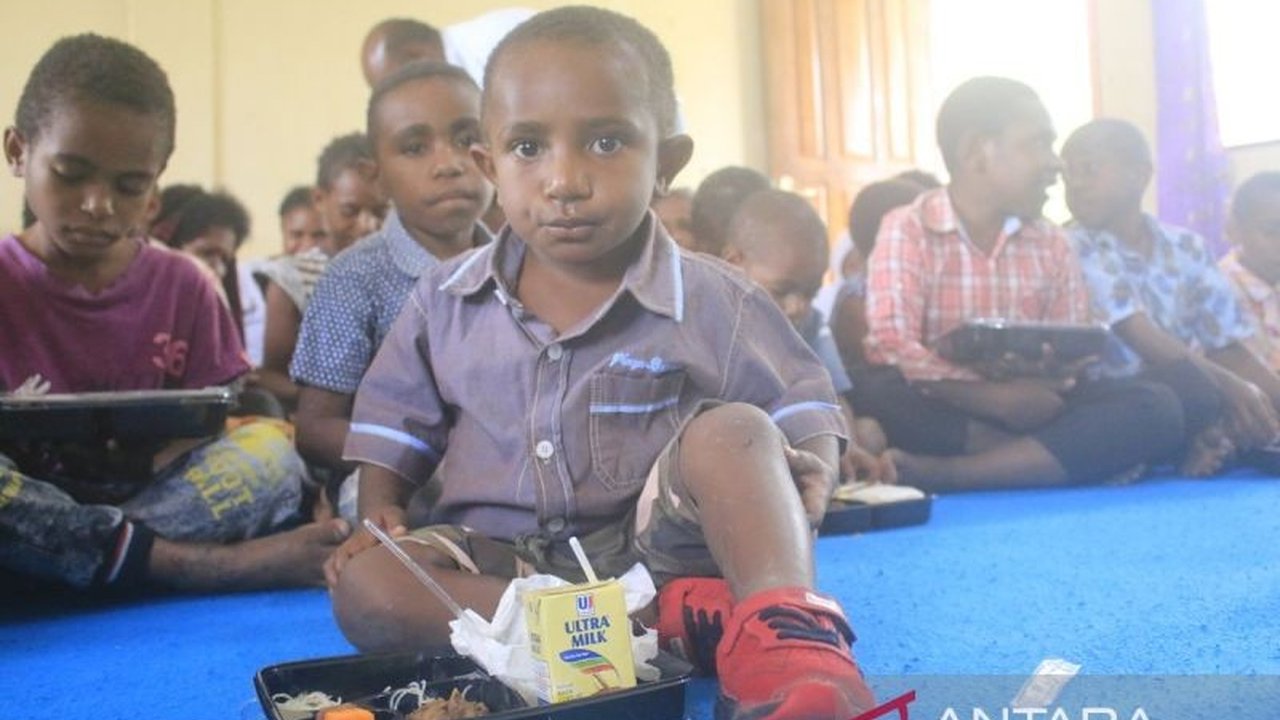 Pemkab Jayawijaya prioritaskan pangan lokal untuk menunjang Program Makan Bergizi Gratis (MBG) Nasional, demi memastikan keberhasilan program dan kearifan lokal.