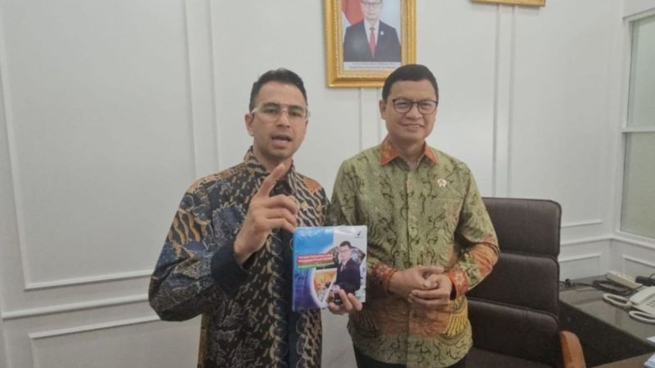 Raffi Ahmad memuji peluncuran Hari Obat Makanan Nasional sebagai langkah visioner Kepala BPOM, Taruna Ikrar, yang juga mendorong inovasi, kemandirian, dan kolaborasi internasional dalam industri farmasi Indonesia.