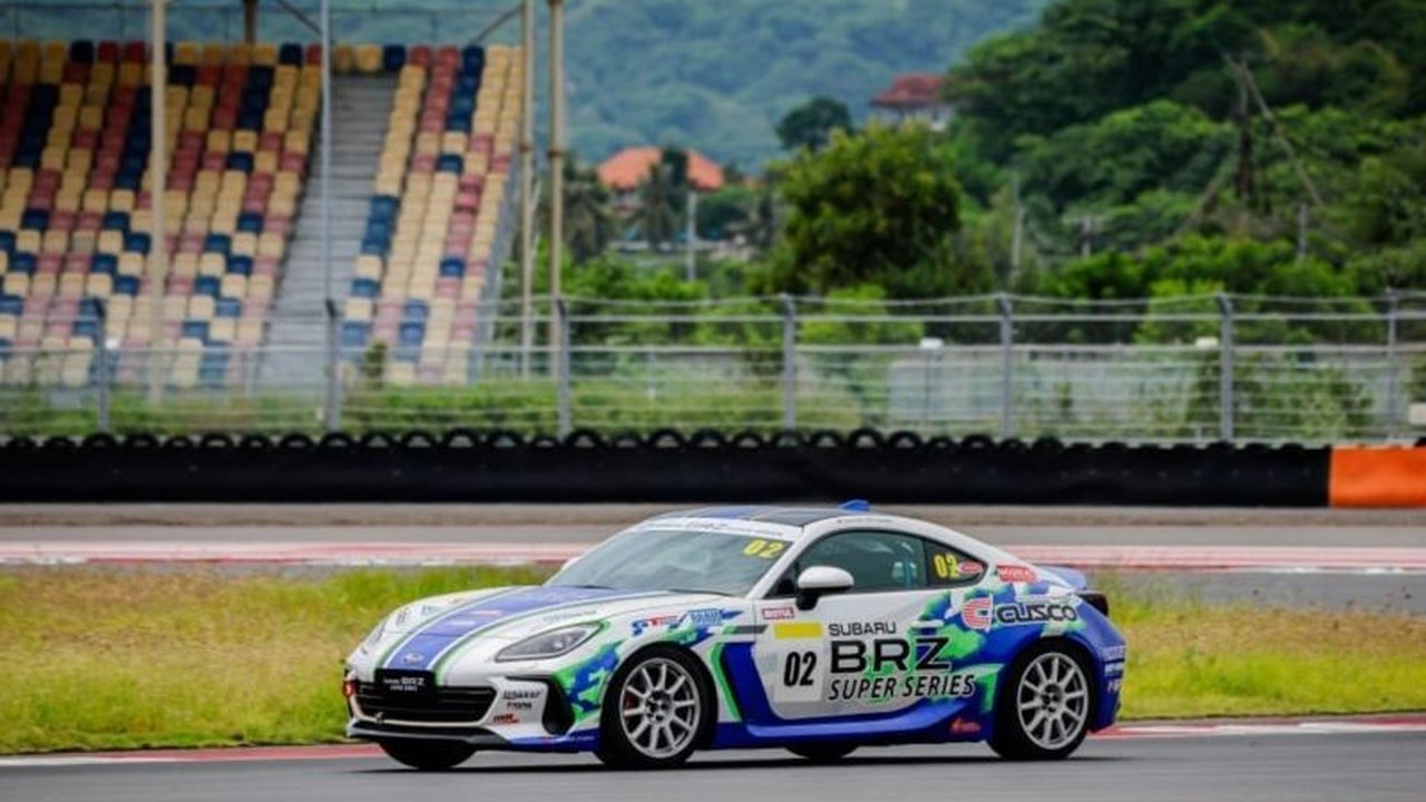 Mobil Subaru BRZ 2025 modifikasi balap telah melakukan uji coba di Pertamina Mandalika International Circuit, Lombok, Nusa Tenggara Barat, sebagai persiapan untuk ajang balap mendatang.