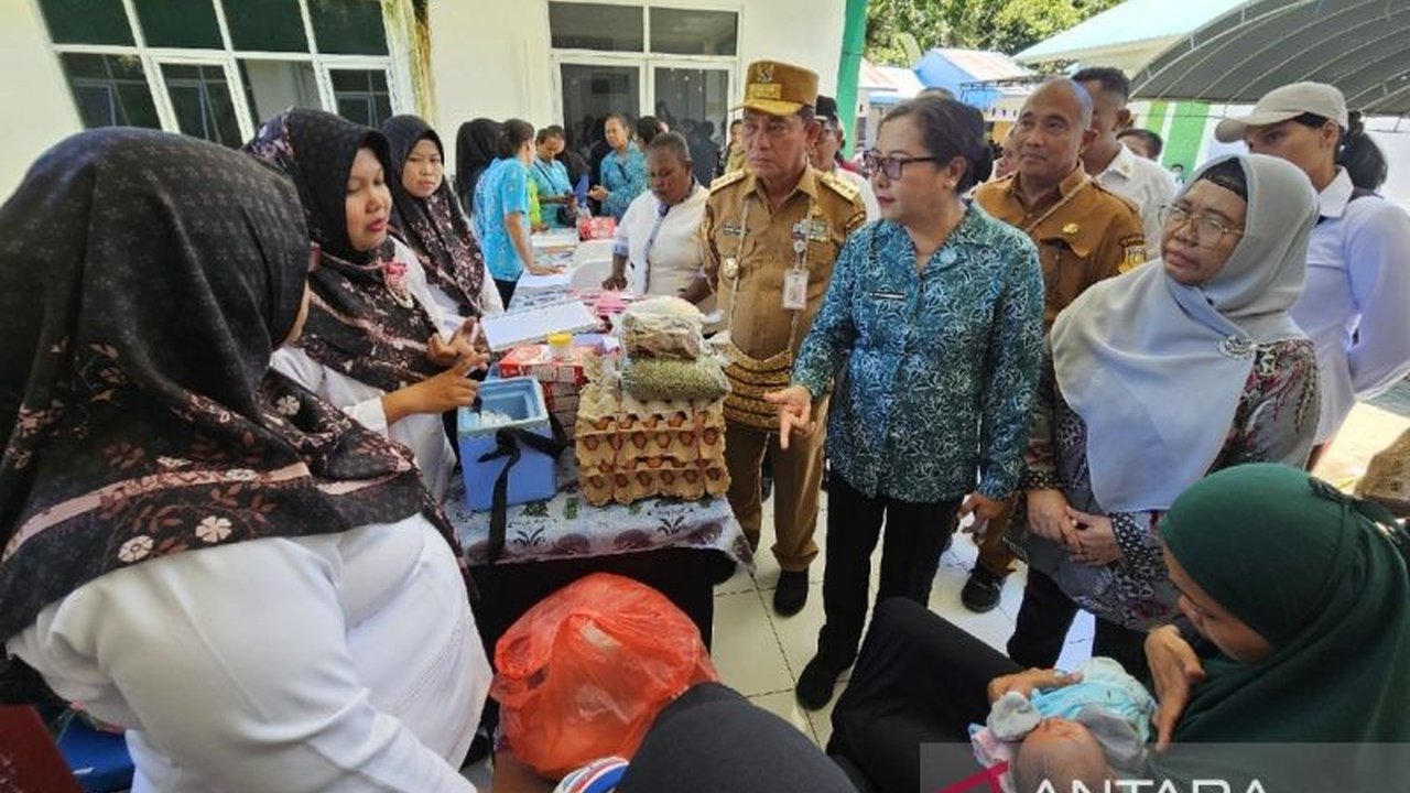 Penjabat Gubernur Papua, Ramses Limbong, mendesak pemerintah daerah setempat untuk serius menangani stunting karena angka kasusnya masih tinggi, mencapai 34,6 persen berdasarkan data SSGI 2022, dan meminta kolaborasi aktif untuk menurunkan angka tersebut.