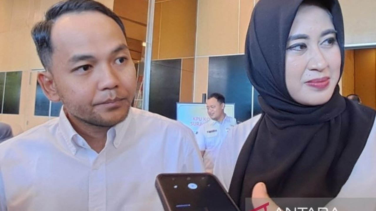 Pemkot Surakarta akan menggelar tradisi ‘nderekke’ untuk melepas Wali Kota Teguh Prakosa setelah pelantikan wali kota baru pada 6 Februari 2025 di Jakarta, termasuk persiapan seragam dan rangkaian acara.