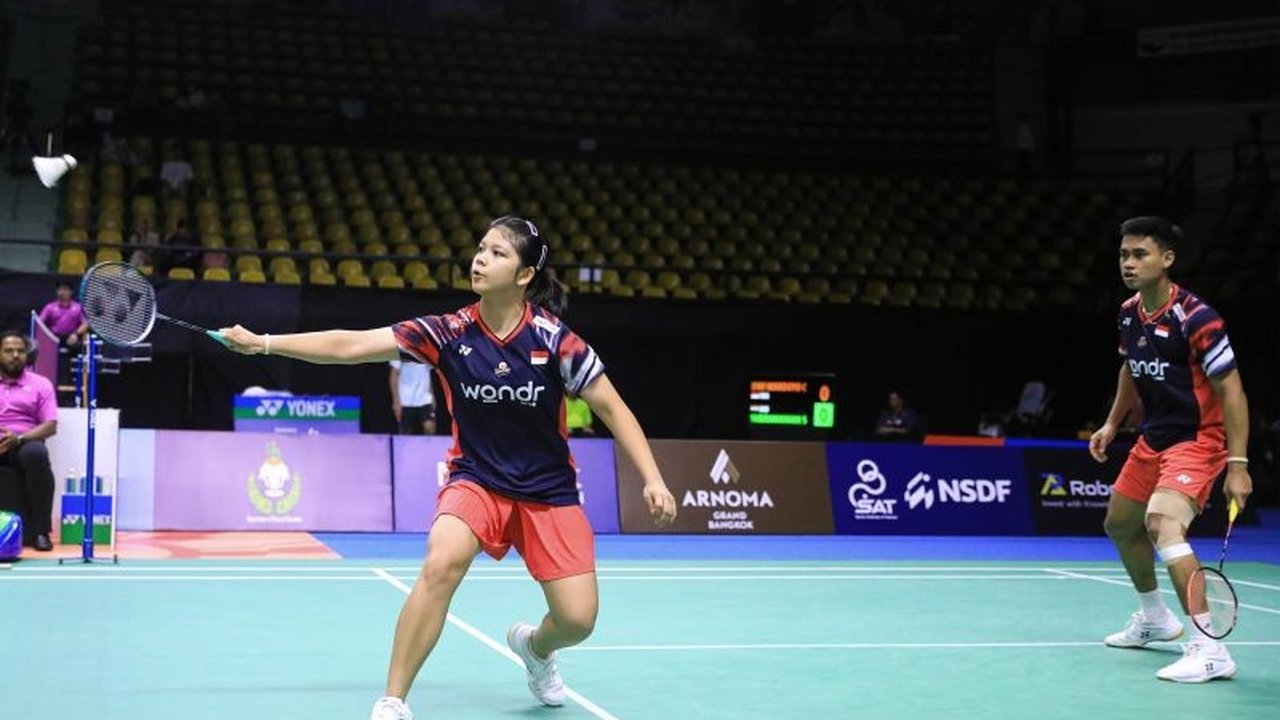 Pasangan ganda campuran Indonesia, Jafar/Felisha, berhasil melaju ke perempat final Thailand Masters 2025 setelah mengalahkan wakil tuan rumah, Surasit/Atitaya, dan bersiap menghadapi tantangan berikutnya.
