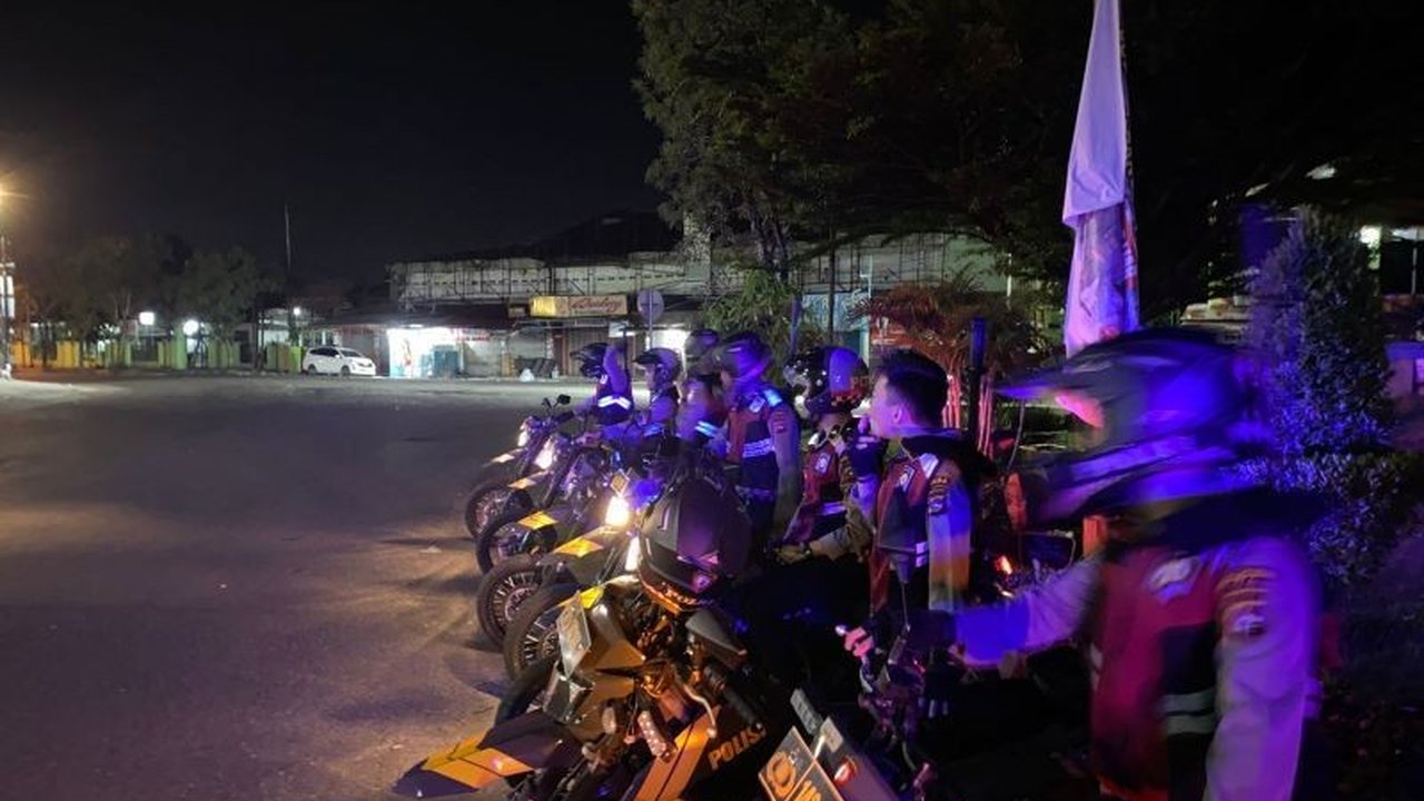 Polda Sumbar meningkatkan patroli gabungan setiap malam untuk mencegah tawuran dan balap liar di Kota Padang guna menciptakan keamanan dan ketertiban masyarakat serta melindungi warga dari aksi kekerasan.