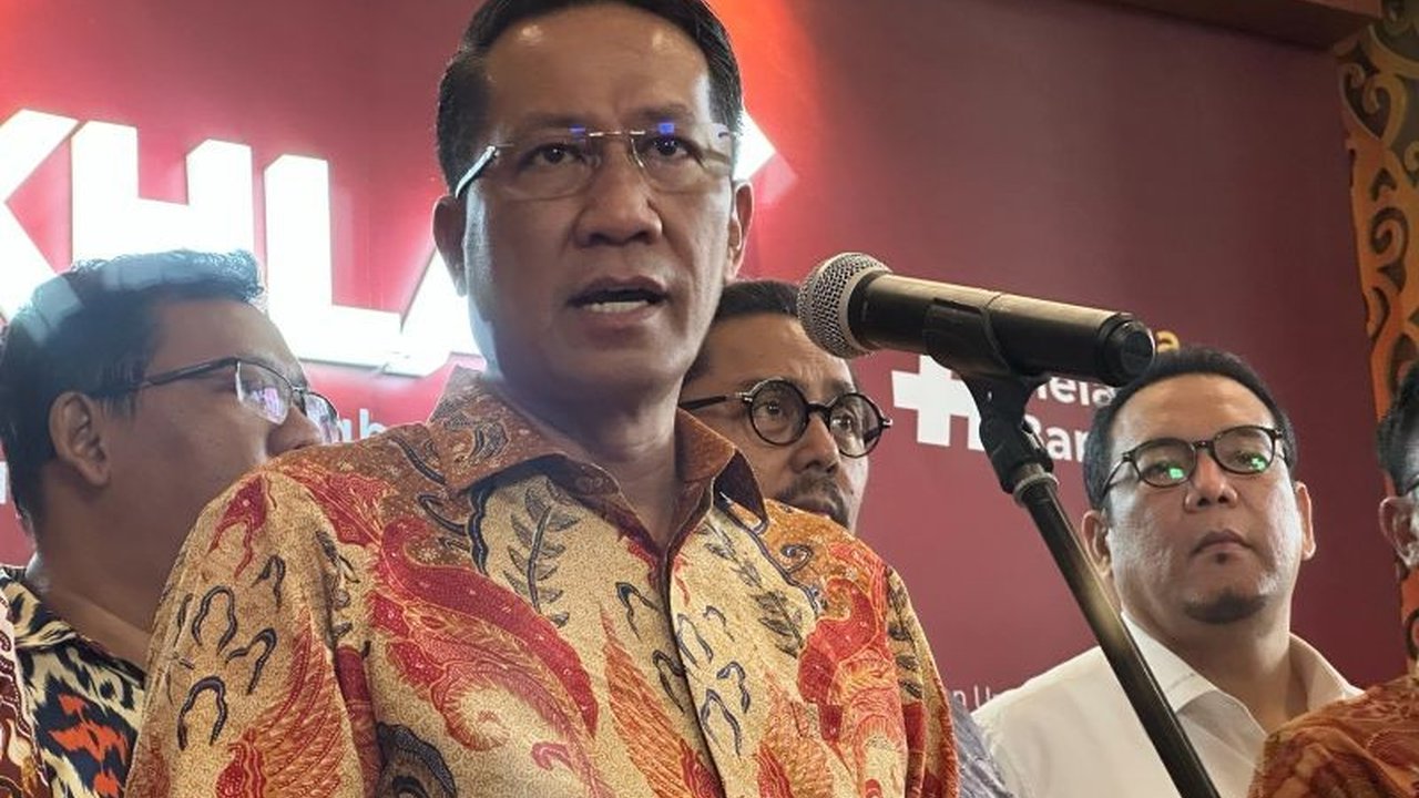 Pemerintah Indonesia akan melakukan diplomasi dengan Singapura terkait gugatan Paulus Tannos, buronan kasus korupsi KTP-el yang ditahan di Singapura,  untuk memastikan proses ekstradisi berjalan lancar dan dokumen segera dilengkapi.