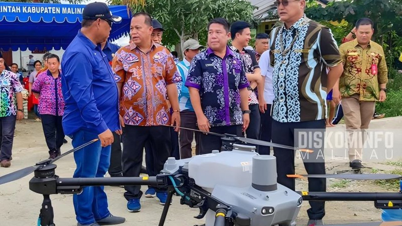 Pemkab Malinau sukses uji coba drone untuk meningkatkan efisiensi pertanian di Desa Respen Tubu, Malinau Utara, Kalimantan Utara, sebagai bagian dari program Pertanian Sehat (Pesat).