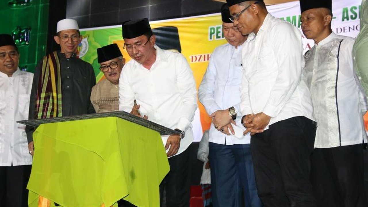 Pemkab Sigi mengajak masyarakat berkolaborasi membangun daerah, ditandai peresmian Taman Al Asmaul Husna di Marawola sebagai ikon baru yang memadukan pembangunan infrastruktur dan spiritual.