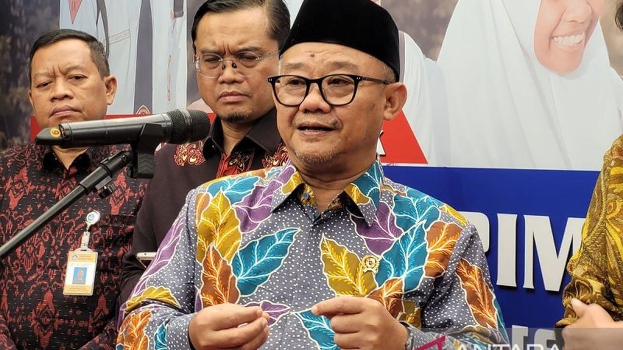 Mendikbudristek berkoordinasi dengan Mendagri untuk memastikan implementasi Sistem Penerimaan Murid Baru (SPMB) berjalan lancar di seluruh Indonesia, termasuk dukungan anggaran daerah untuk sekolah swasta.