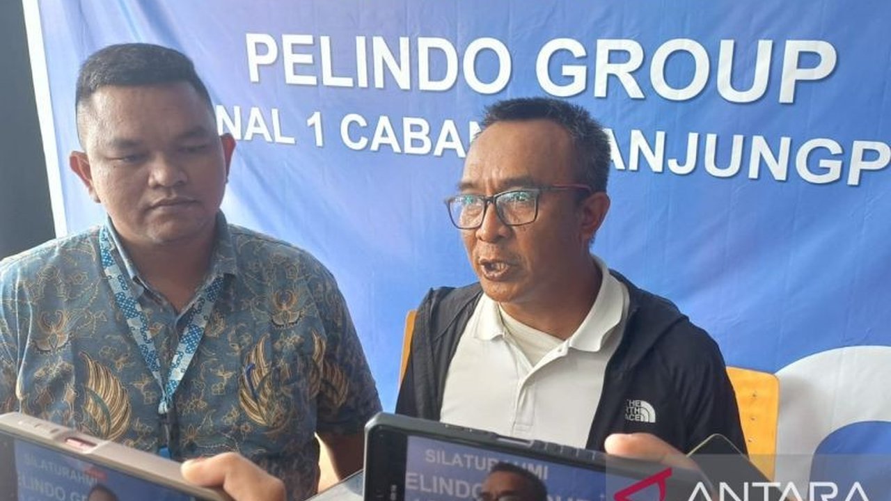PT Pelindo meningkatkan pelayanan di Pelabuhan Sri Bintan Pura Tanjungpinang, membatalkan kenaikan tarif dan memperbaiki fasilitas untuk kenyamanan penumpang selama Ramadhan dan Idul Fitri 2025.