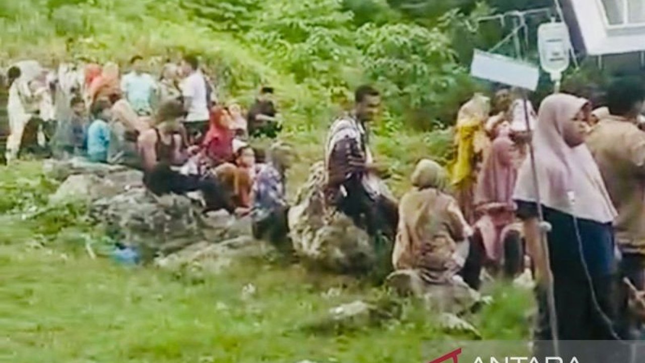 BMKG mengimbau masyarakat Aceh Selatan untuk tetap tenang pasca gempa magnitudo 6,2 pada Jumat (31/1), meskipun potensi gempa susulan masih ada namun diprediksi melemah.