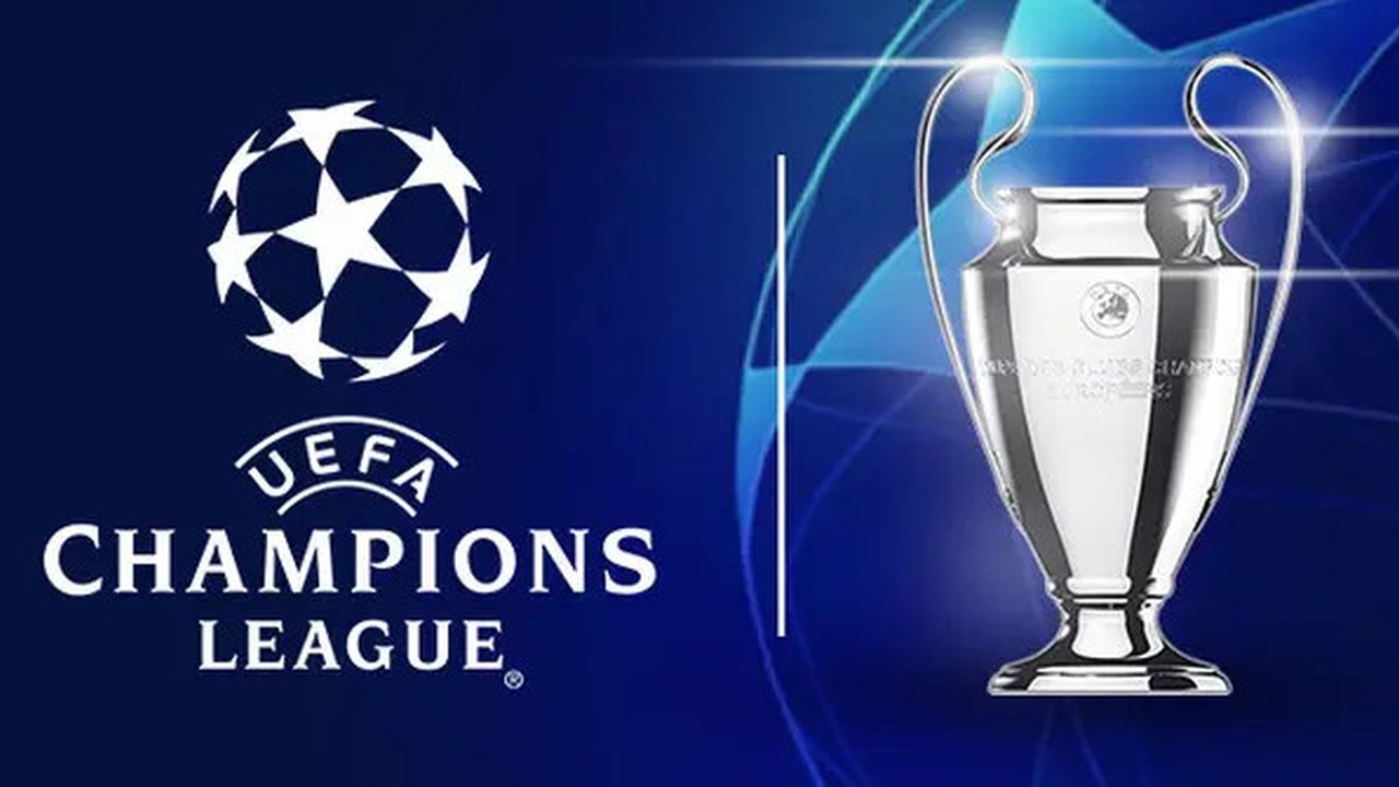 Logo dan Trofi Liga Champions. (Bola.com/Dody Iryawan)