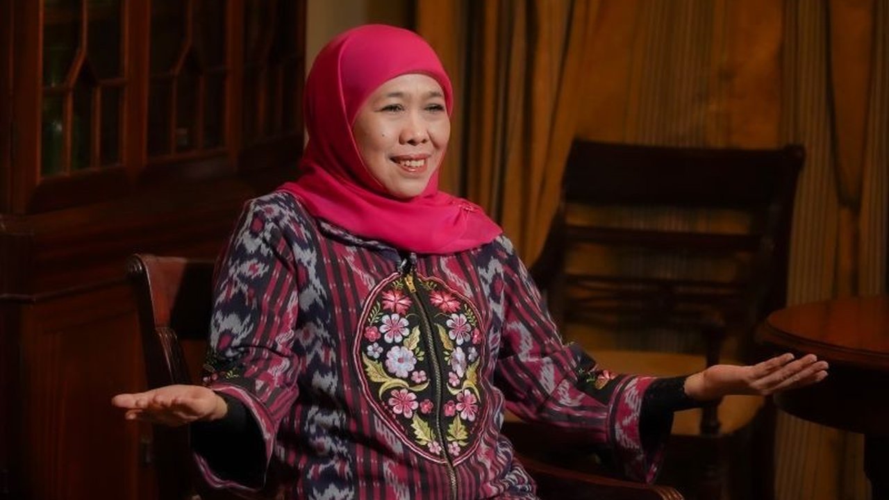 Kontribusi industri manufaktur Jawa Timur terhadap PDB telah mencapai 35 persen, melampaui target nasional 2045 dan menjadikan Jatim sebagai sentra industri baru yang menarik investasi besar serta mendorong hilirisasi.