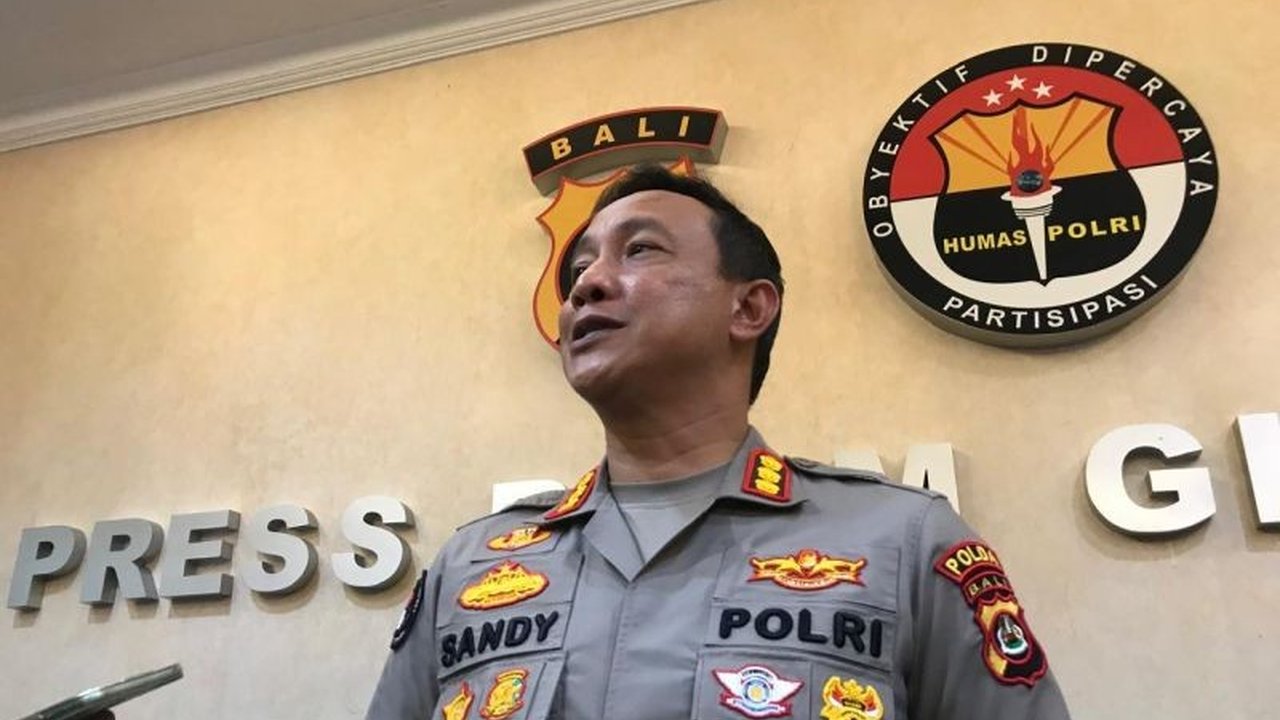 Kepolisian Daerah Bali membebaskan warga negara Rusia, Khasan Askhabov, setelah terbukti tidak terlibat dalam kasus perampokan dan penculikan terhadap seorang warga negara Ukraina di Bali.