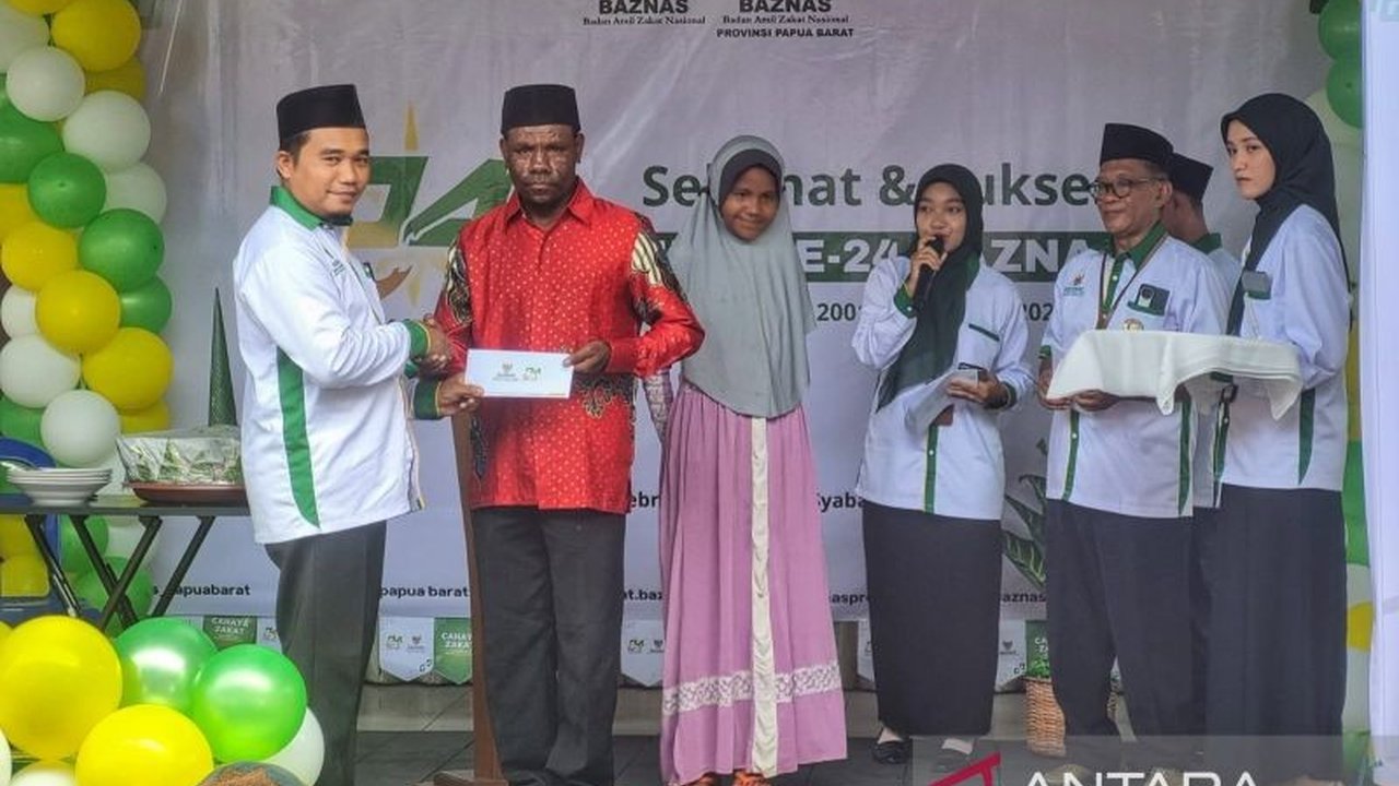 BKKBN Papua Barat berkolaborasi dengan Baznas Papua Barat dalam program penurunan angka stunting di Papua Barat, dengan Baznas memberikan dana untuk intervensi gizi ibu hamil.