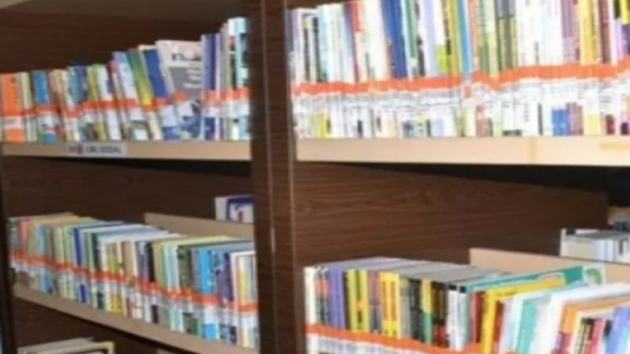 Dinas Perpustakaan dan Kearsipan (Dispersip) Kabupaten Tabalong menargetkan pembinaan 70 perpustakaan pada 2025, meliputi perpustakaan umum, sekolah, dan khusus, guna memaksimalkan fungsi dan meningkatkan minat baca masyarakat.
