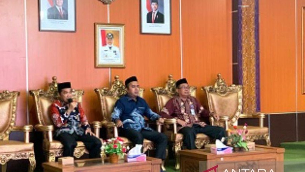 Kemenag Kalimantan Selatan menyatakan dukungan penuh terhadap program Satu Desa Satu Dai di Kabupaten Tabalong yang dicanangkan pada tahun 2025, bertujuan memperkuat syiar Islam dan pemahaman keagamaan masyarakat.