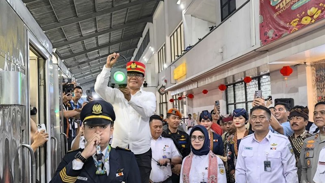KAI meluncurkan KA Ijen Ekspres relasi Ketapang-Malang pada 1 Februari 2025, menawarkan pilihan transportasi yang nyaman, aman, dan efisien bagi wisatawan serta masyarakat umum yang menghubungkan Banyuwangi dan Malang.