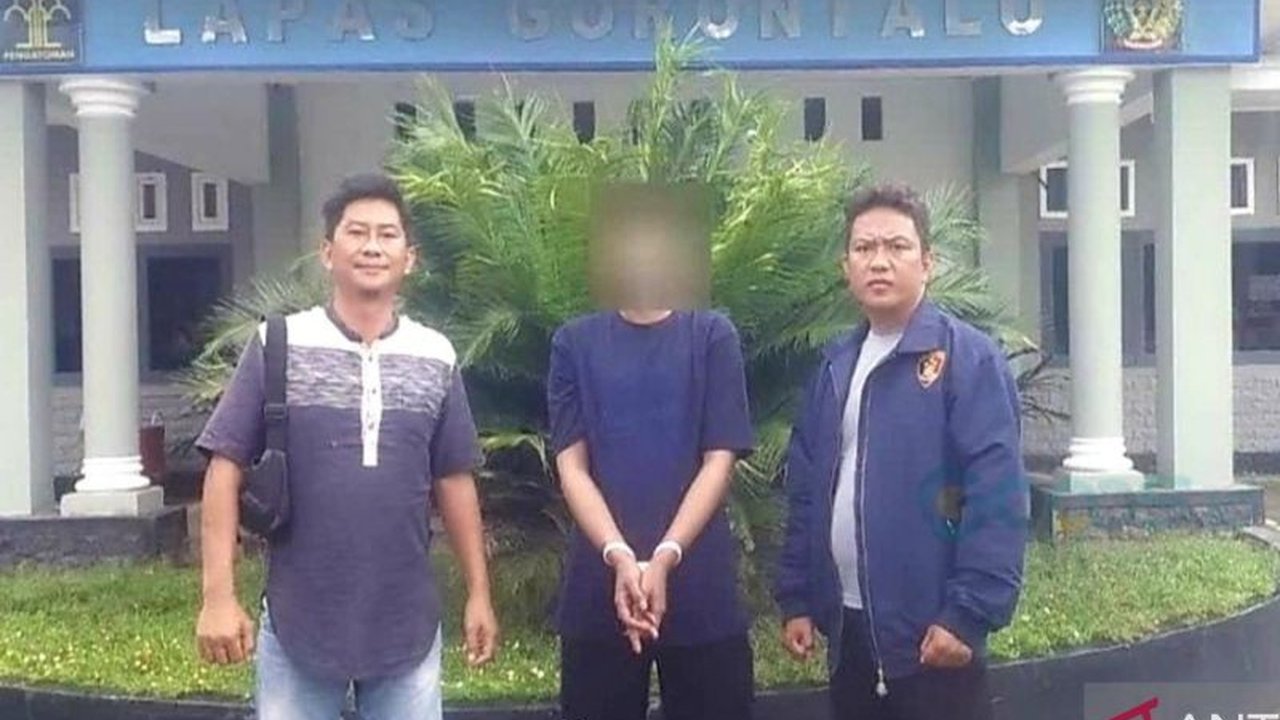Polres Gorontalo Utara menyerahkan seorang suami, MP alias Eki, ke Kejari atas kasus penikaman terhadap istrinya sendiri, Mei, yang dipicu oleh rasa sakit hati dan pertengkaran.