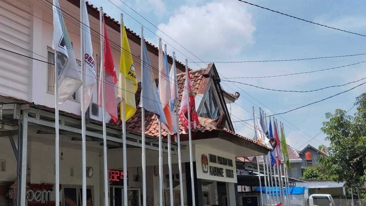 Pemerintah Kabupaten Kudus telah menyerahkan laporan pertanggungjawaban 10 partai politik penerima bantuan keuangan ke BPK untuk diaudit sebelum pencairan dana hibah selanjutnya sebesar Rp2,57 miliar.