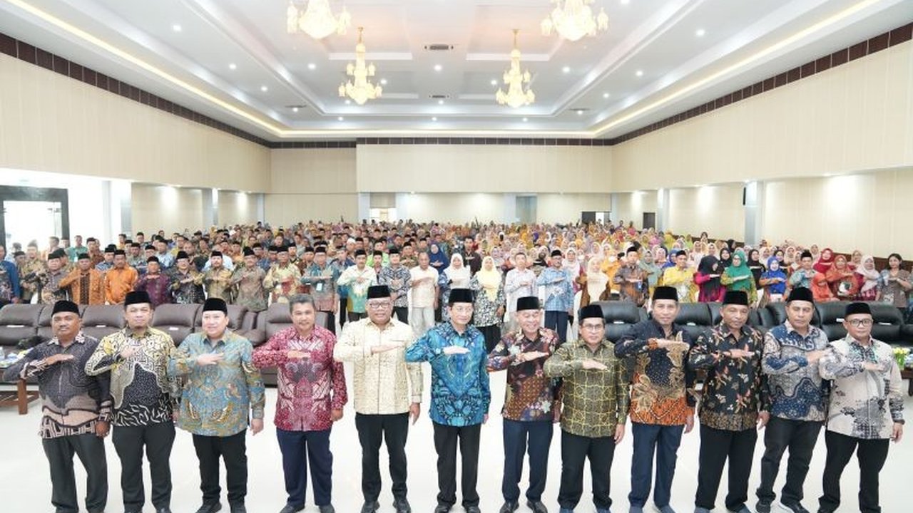 Menteri Agama RI mengapresiasi kinerja Kanwil Kemenag Maluku Utara dalam menjaga toleransi antarumat beragama, menekankan pentingnya keberlanjutan dan kolaborasi dengan Pemprov Malut.