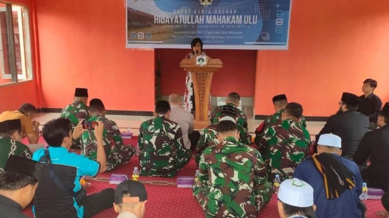 Pemerintah Kabupaten Mahakam Ulu (Mahulu) menekankan pentingnya menjaga harmoni antar-suku dan agama sebagai kunci keberhasilan pembangunan infrastruktur dan SDM, hal ini disampaikan Asisten III Setkab Mahulu, Kristina Tening.