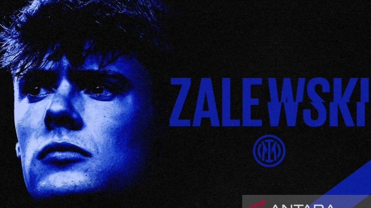 Inter Milan resmi meminjam Nicola Zalewski dari AS Roma hingga akhir musim 2024-2025 dengan opsi pembelian, guna memperkuat lini pertahanan mereka.