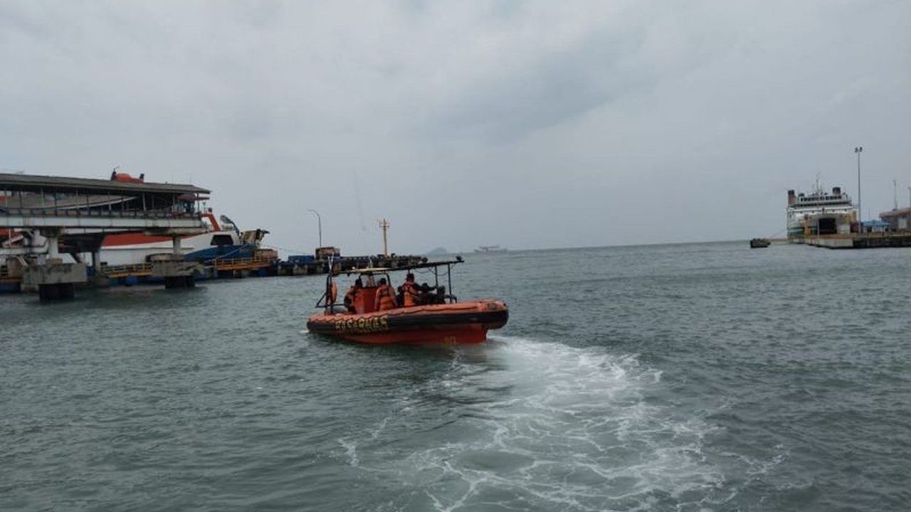 Empat ABK Hilang Ditemukan Setelah Kapal TB Mega 09 Tenggelam di Selat Sunda