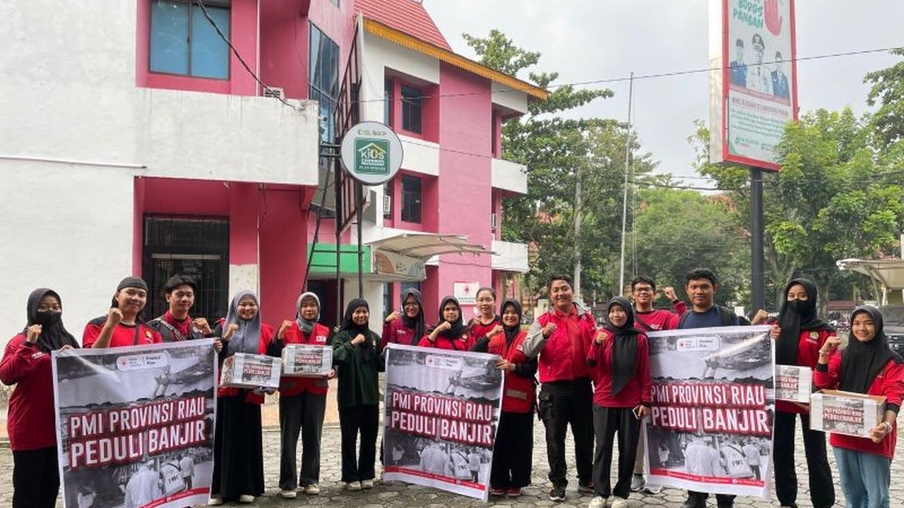 PMI Riau menggalang donasi dan bantuan untuk korban banjir di lima kabupaten di Riau, mendirikan posko, dan menyalurkan bantuan sembako serta layanan kesehatan.