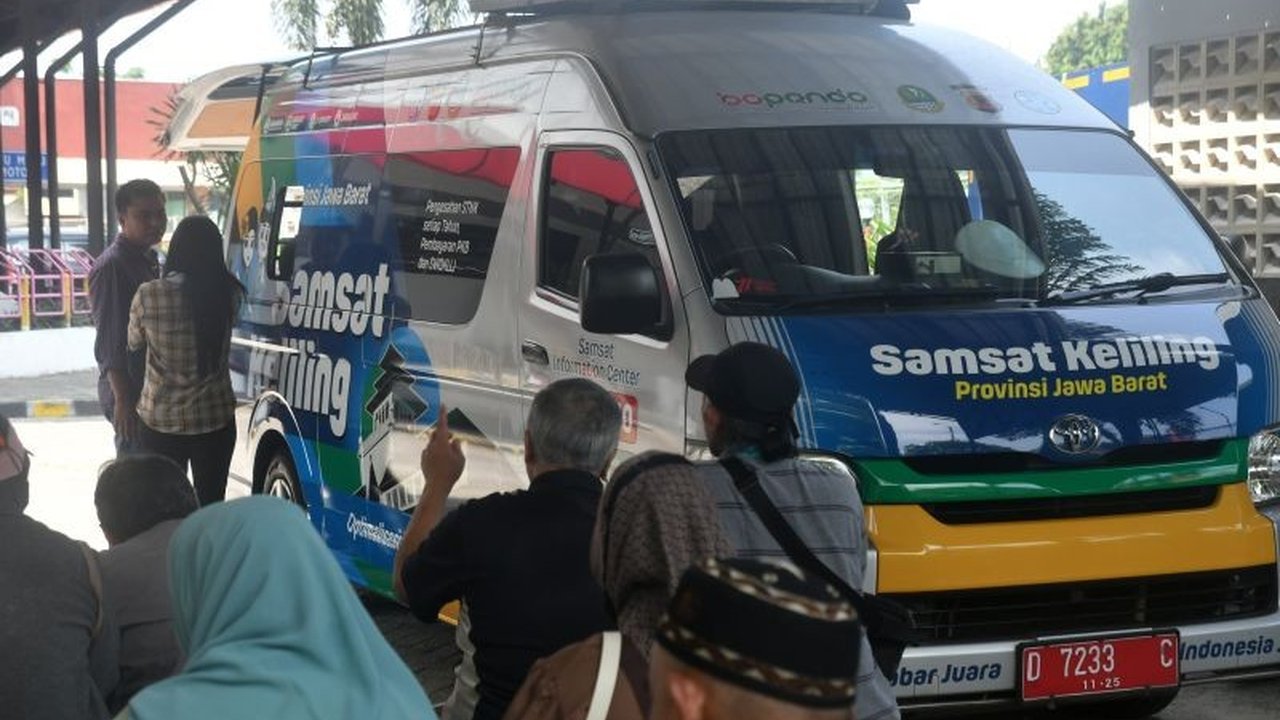 Tim Pembina Samsat Jawa Barat gencar menelusuri 5,4 juta penunggak pajak kendaraan bermotor untuk meningkatkan pendapatan daerah dan mendukung program pembangunan infrastruktur dan layanan publik.