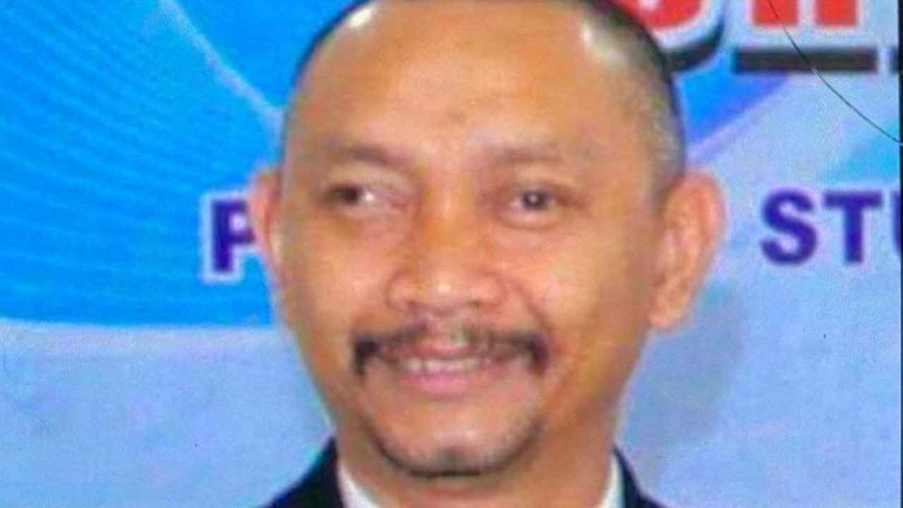 Ekonom Universitas Riau menyatakan bahwa kesalahan Google dalam menampilkan nilai tukar rupiah tidak berdampak signifikan terhadap kegiatan bisnis di Riau, karena transaksi valuta asing menggunakan acuan nilai tetap dari bank dan pemerintah.