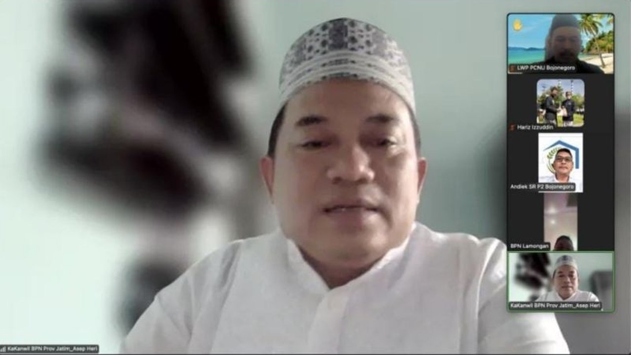 Kepala Kantor Wilayah ATR/BPN Jawa Timur mendorong percepatan sertifikasi 80.000 tanah wakaf NU di Jawa Timur hingga Maret 2025, guna optimalisasi pengelolaan aset dan mendukung pendidikan serta dakwah Islam.