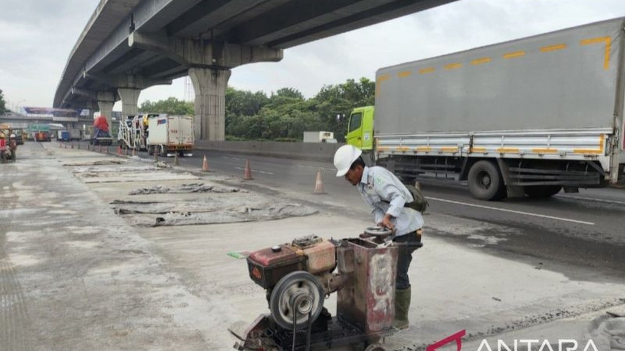 PT Jasamarga Transjawa Tol (JTT) melakukan perbaikan jalan di Km 31 Tol Jakarta-Cikampek arah Jakarta mulai 5 Februari 2024 untuk meningkatkan kenyamanan pengguna jalan dan memenuhi standar pelayanan minimal, dengan berbagai langkah mitigasi telah disiapk