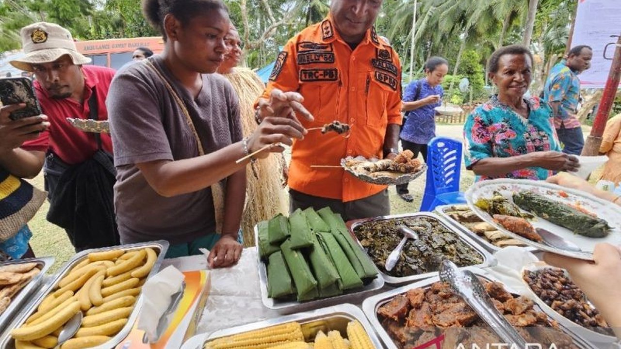 Pemerintah Papua berupaya sukseskan Program Makanan Bergizi Gratis (MBG) dengan memanfaatkan potensi pangan lokal untuk menekan biaya dan meningkatkan gizi anak.