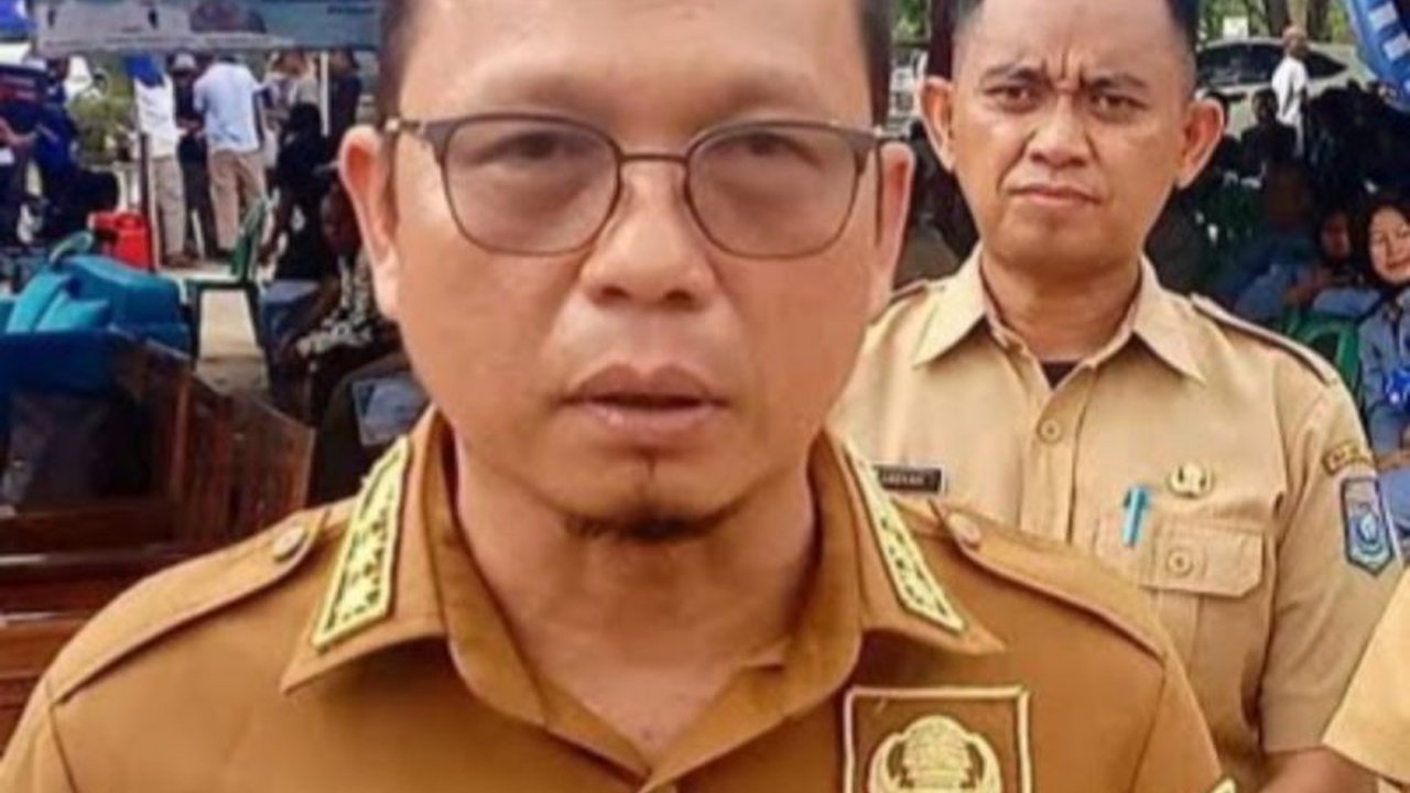 Bupati Bangka Tengah, Algafry Rahman, meminta pejabat fungsional di daerahnya meningkatkan kemampuan dan memberikan pelayanan prima kepada masyarakat, seiring dengan penambahan 16 pegawai fungsional baru-baru ini.