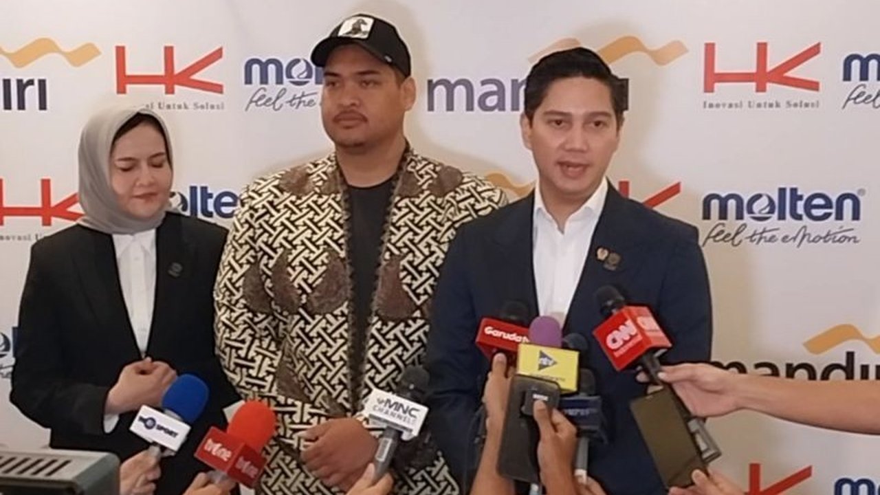 Perbasi menyatakan keinginan kuatnya untuk merekrut Derrick Michael, atlet basket berdarah Indonesia yang bermain di NCAA, guna memperkuat tim nasional Indonesia di kancah internasional.