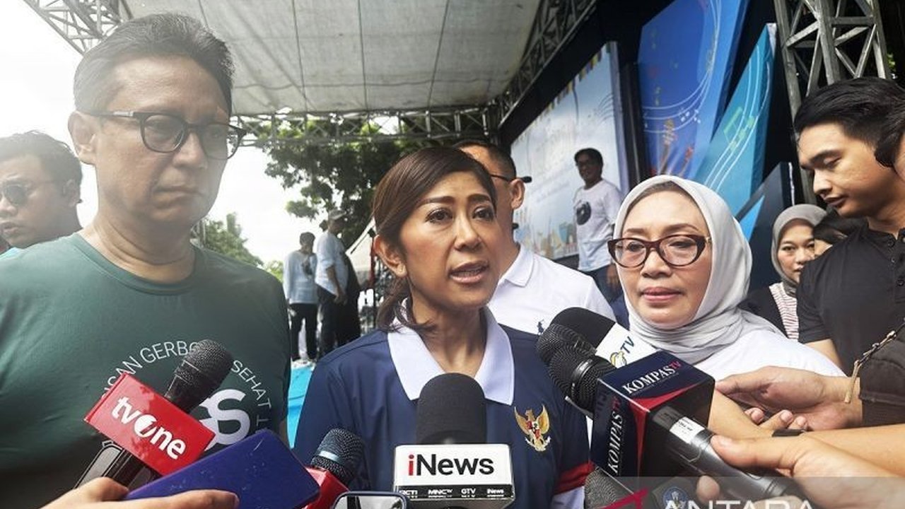 Menteri Kominfo menegaskan platform digital yang tak hapus konten pornografi anak dalam 4 jam akan dikenai denda besar dan sanksi lainnya, sebagai upaya melindungi anak dari bahaya internet.