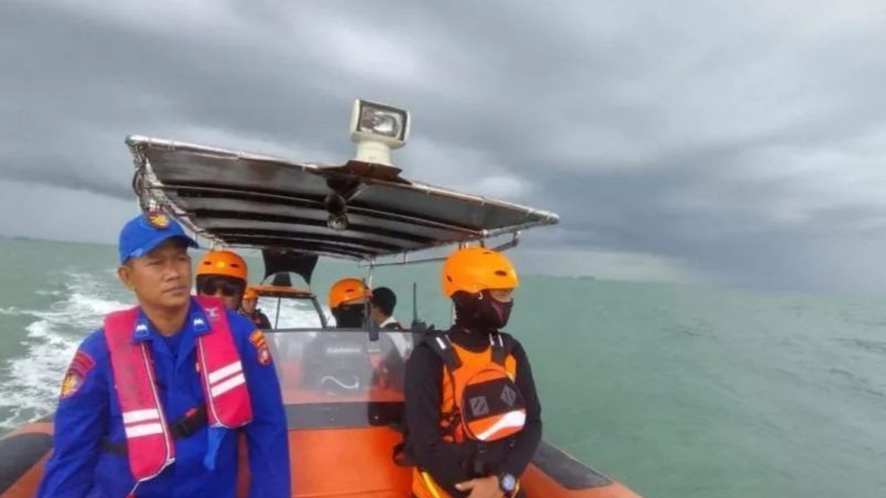 Penembakan lima pekerja migran Indonesia (PMI) oleh aparat Malaysia di Tanjung Rhu melanggar hukum internasional, menuntut perbaikan sistemik di Indonesia dan kerja sama bilateral untuk mencegah tragedi serupa.