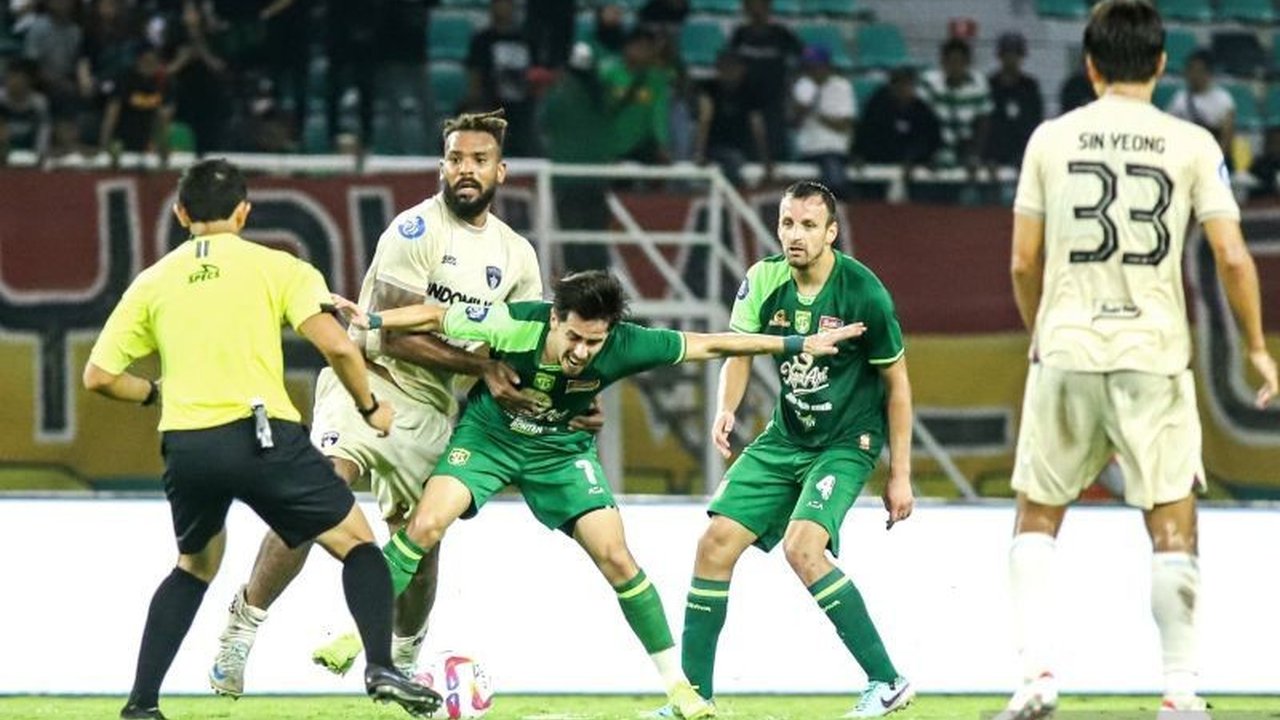 Gelandang Persebaya, Francisco Rivera, telah pulih dari cedera dan siap berjuang keras untuk meraih kemenangan melawan Persis Solo pada laga Liga 1 Indonesia pekan ke-22 di Stadion Manahan, Solo.