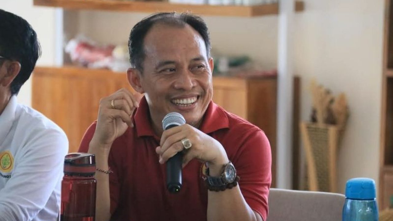 Pemerintah Kabupaten Buleleng meluncurkan program 'Klinik UMKM Mobile' untuk memberdayakan pelaku UMKM, meningkatkan perekonomian desa, dan mendukung program Makan Bergizi Gratis (MBG).