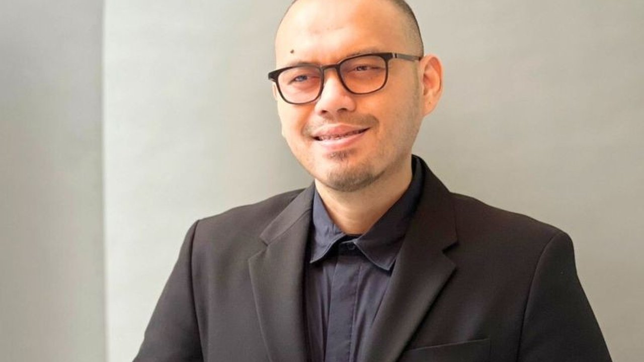 Pengamat hukum Hardjuno Wiwoho mendesak penegak hukum segera mengambil langkah konkret untuk menyelesaikan masalah pagar laut di Tangerang dan Bekasi, demi kepastian hukum dan iklim investasi yang sehat di Indonesia.